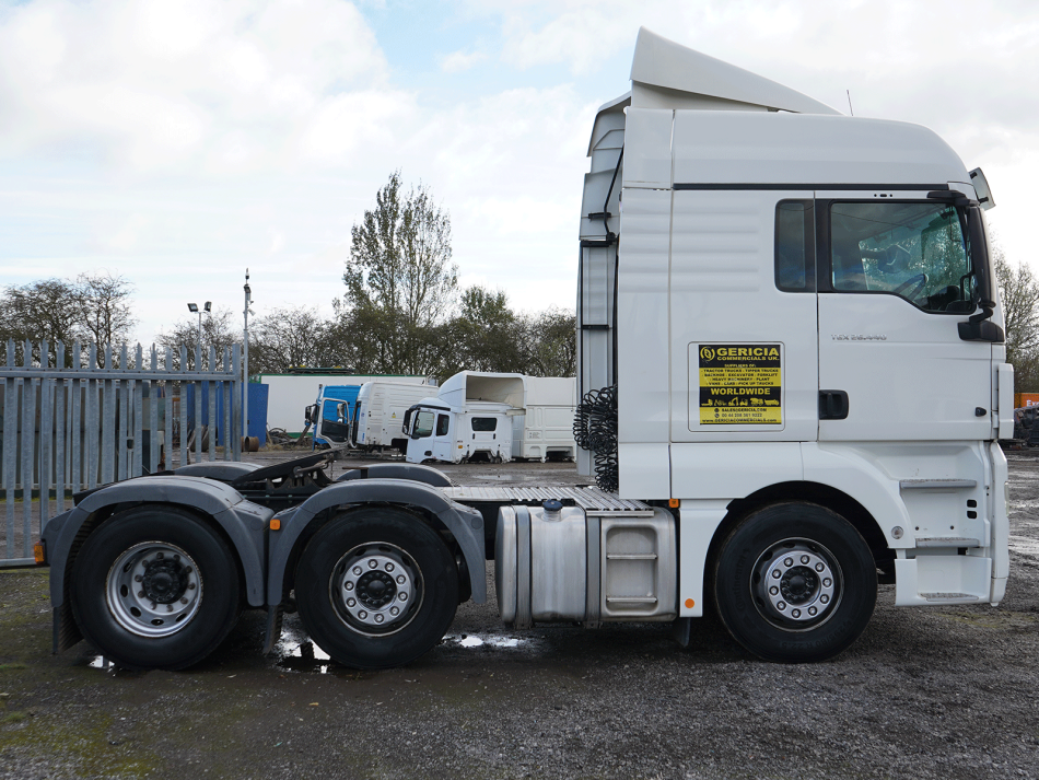 2013 MAN TGX 6x2 TRACTOR TRUCK SCR ENGINE