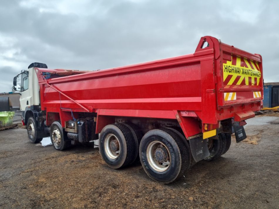 2009 DAF CF 85.410 8X4 TIPPER (REF: LHZ)