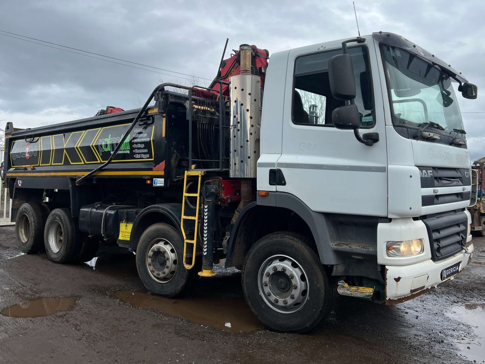 2009 DAF CF 85.360 8X4 TIPPER GRAB (REF: BGO)