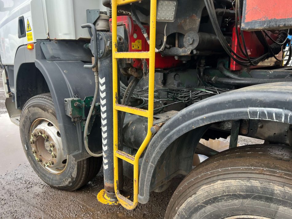 2009 DAF CF 85.360 8X4 TIPPER GRAB (REF: BGO)