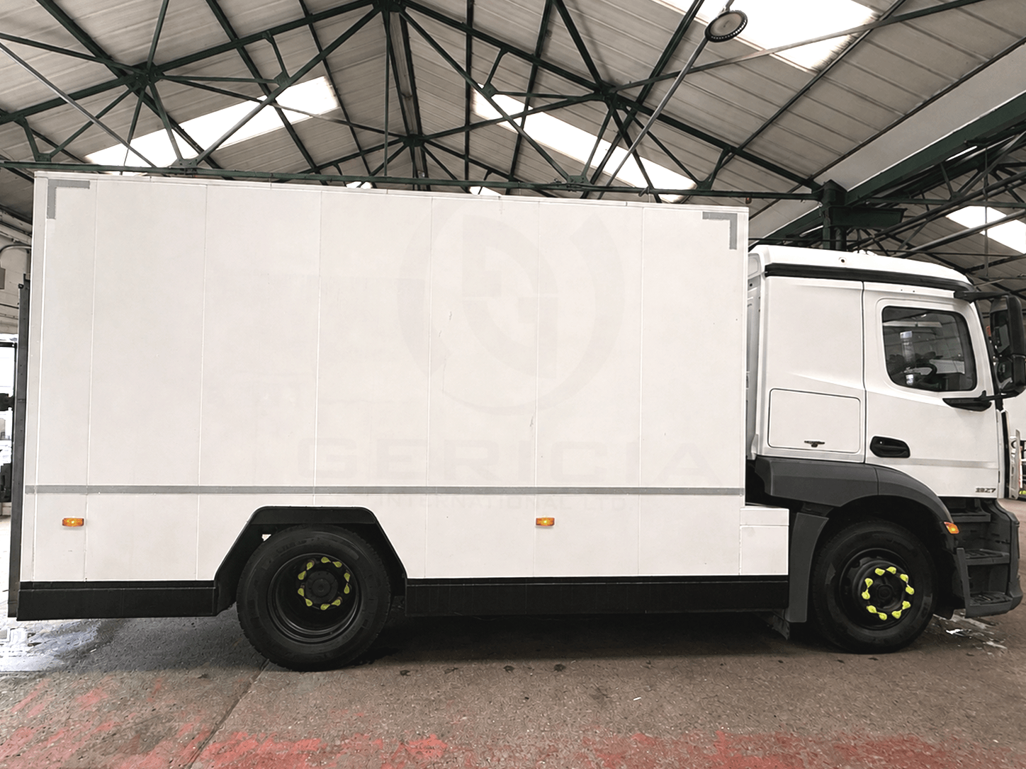 2015 Mercedes-Benz Armoured Truck Cash-In-Transit (CIT)