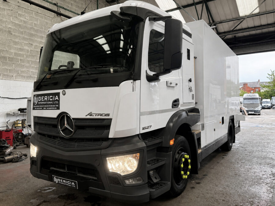 2015 Mercedes-Benz Armoured Truck Cash-In-Transit (CIT) (Copy)