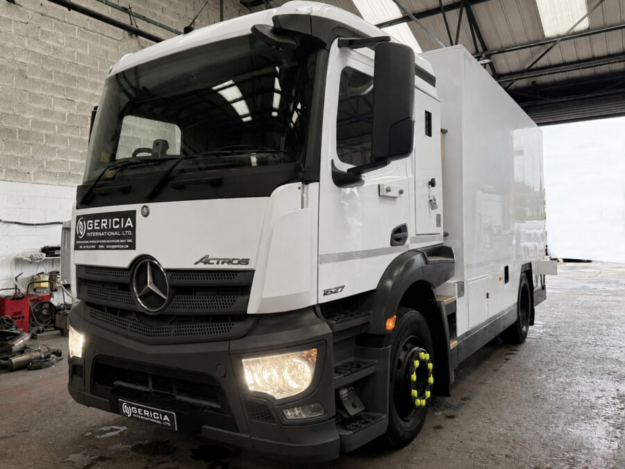 2015 Mercedes-Benz Armoured Truck Cash-In-Transit (CIT)